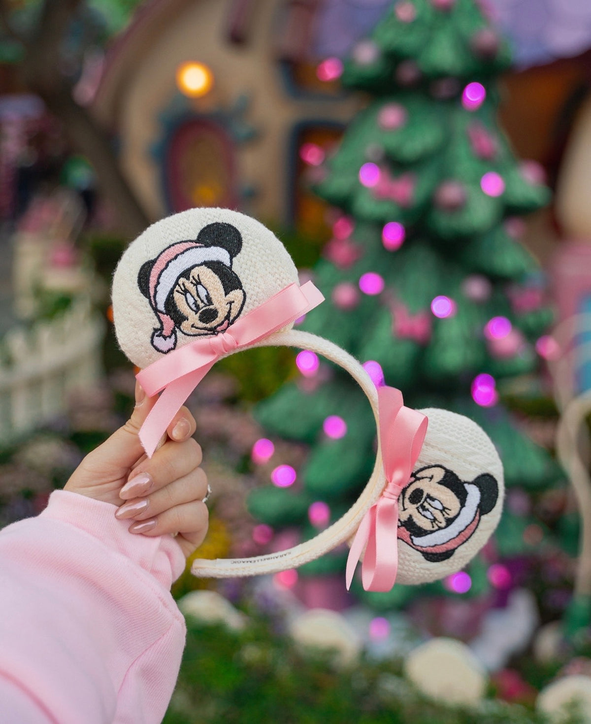 Santa Min Mouse Ears in Pink (Pre-Order)