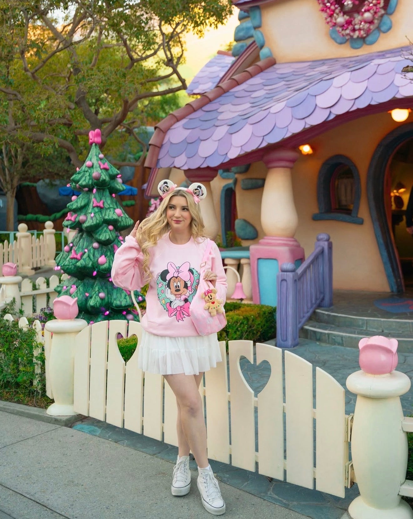 Santa Min Mouse Ears in Pink (Pre-Order)